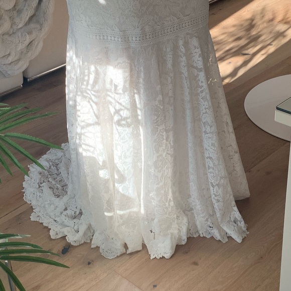 Grace Loves Lace “The Hart” Bridal Gown - Picture 14 of 15